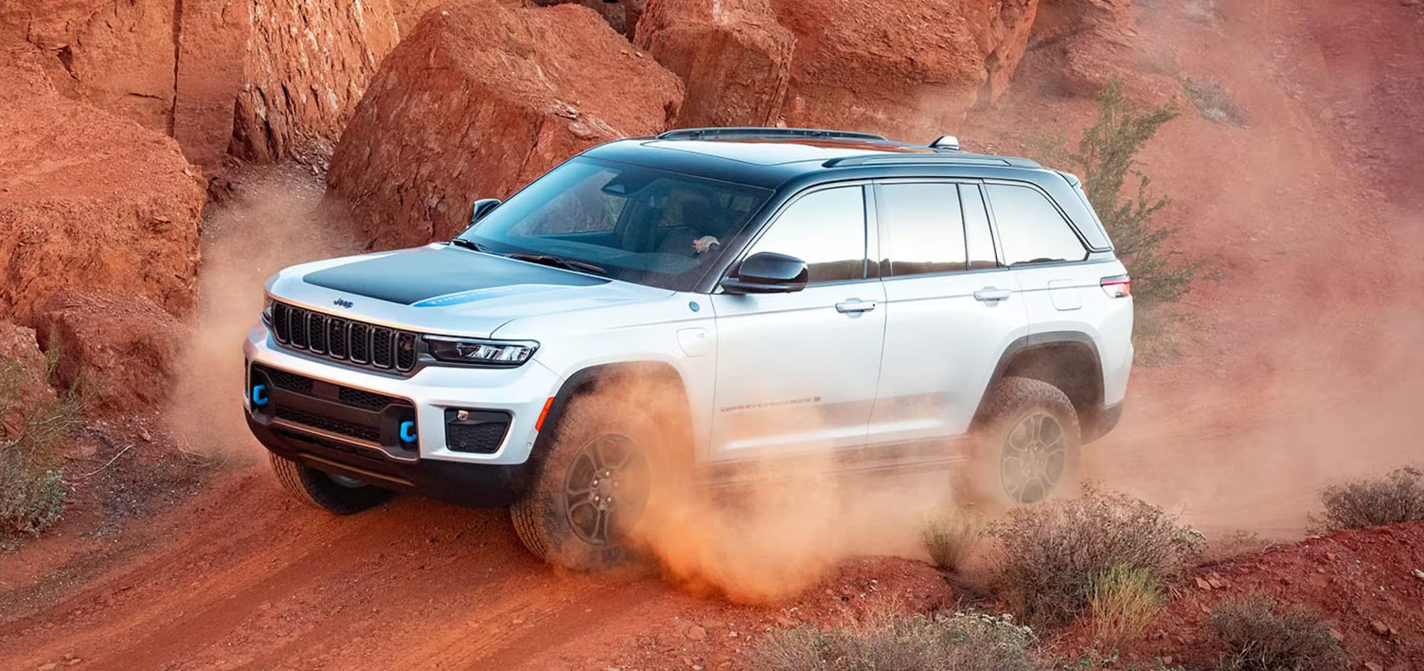 2024 Jeep Grand Cherokee: Blending Luxury and Capability in a Refined Package