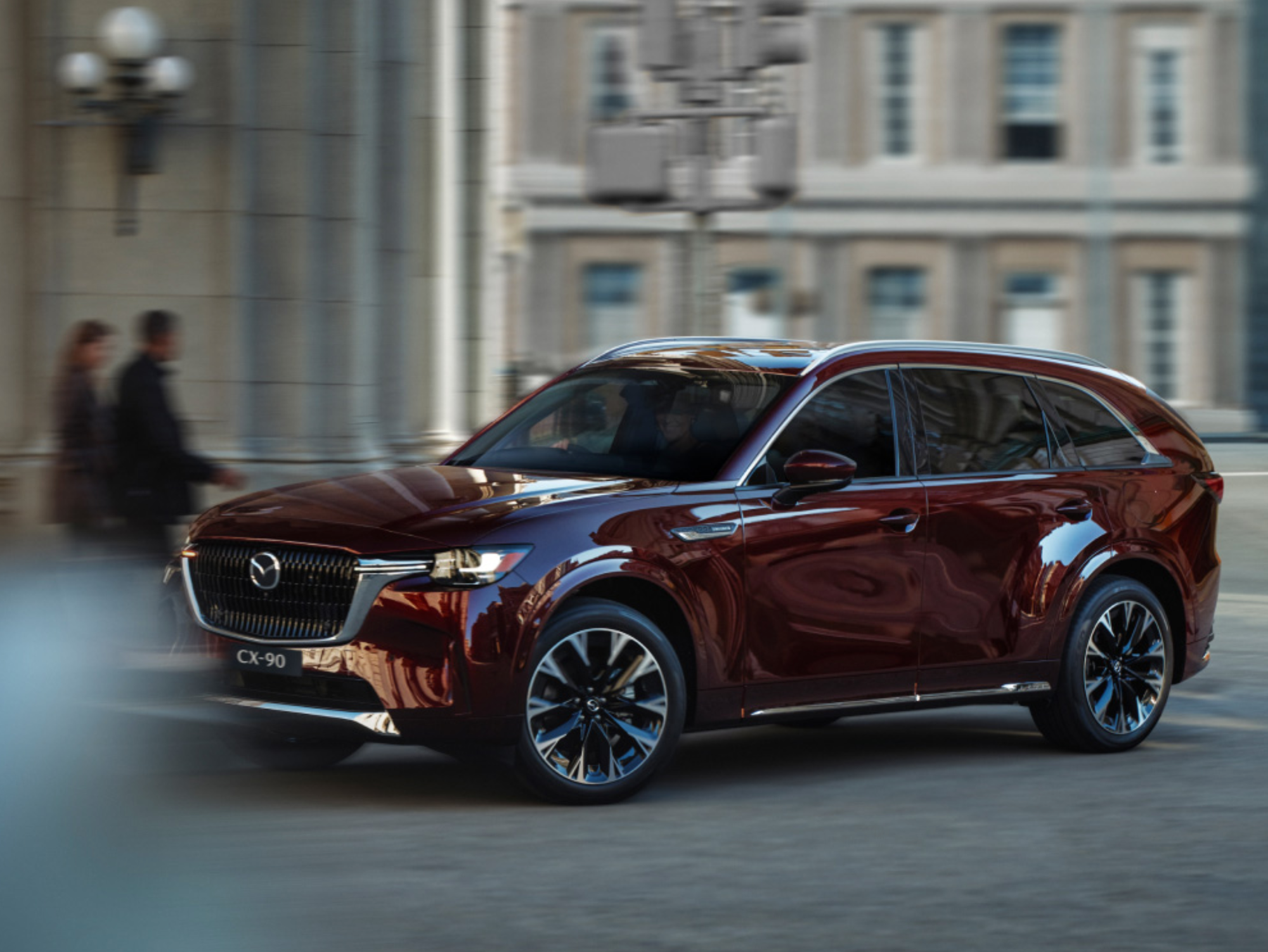 2024 Hybrid Mazda CX-90: Expert Reviews Highlight Luxury and Performance