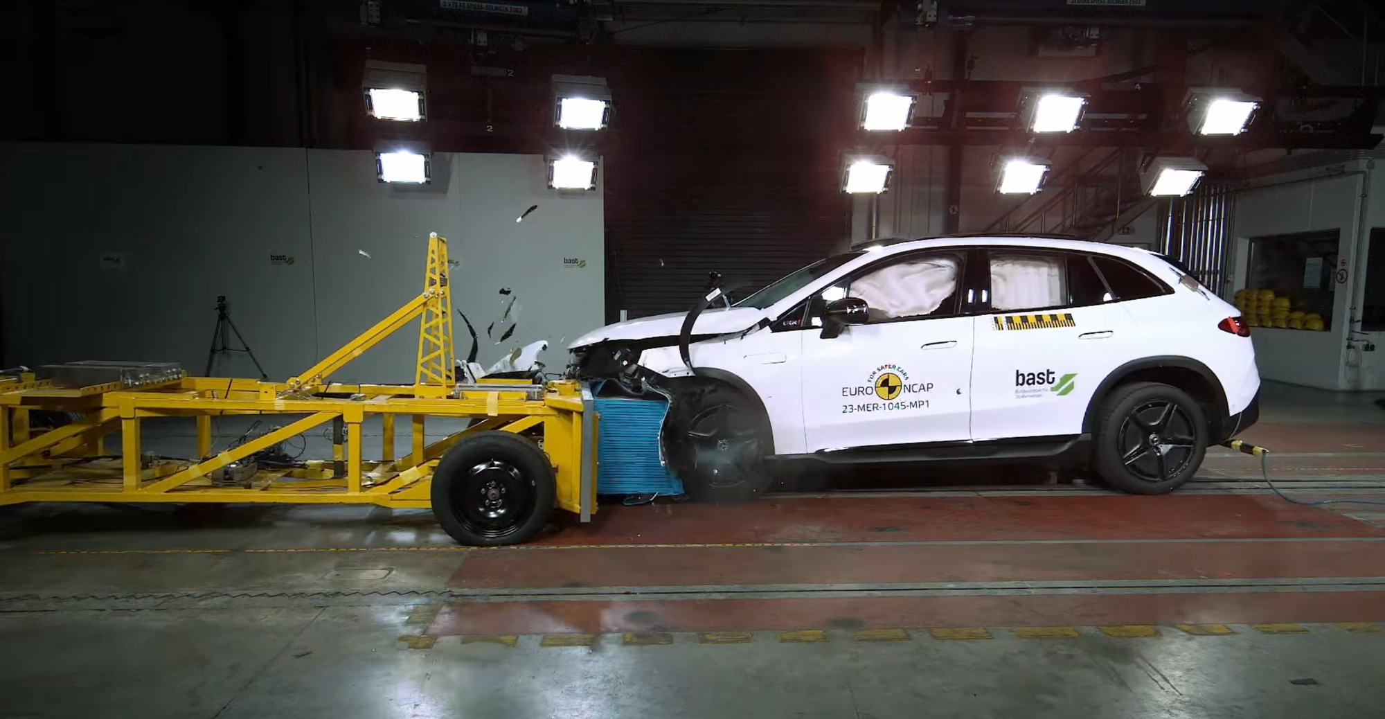 2024 Mercedes-Benz EQS SUV: Strong Safety Features, But No Official Crash Test Rating Yet