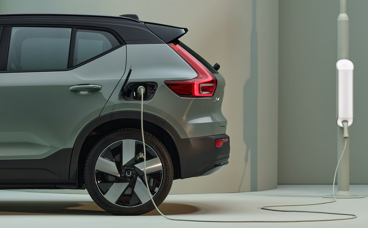 Volvo XC40 Charging