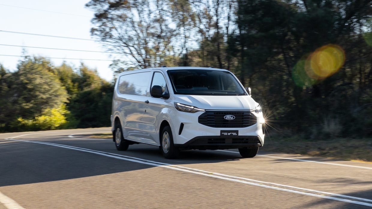 2024 Ford Transit Custom Review Roundup – On Motion 