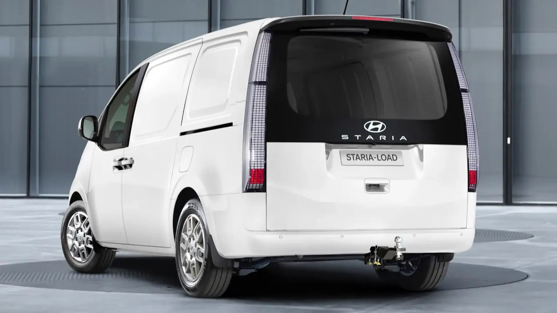 2025 Hyundai Staria Load Review Roundup – All Australian Reviews in One