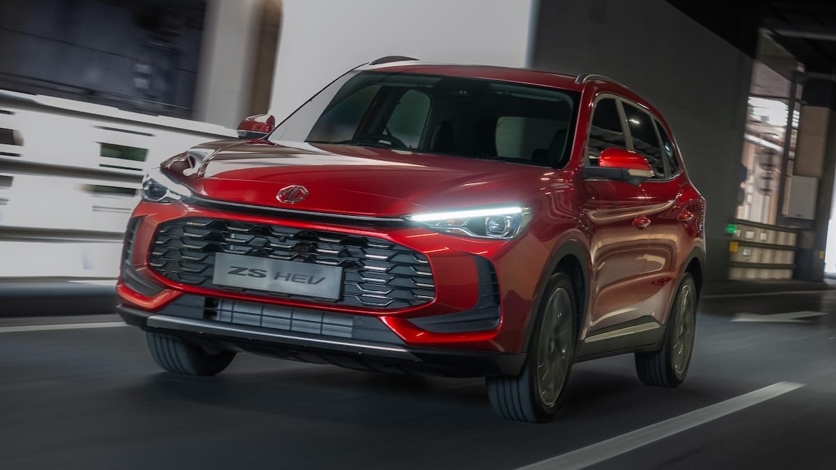 China's New Hybrid Toyota Corolla Cross and Hyundai Kona Rival Arrives: 2025 MG ZS Hybrid