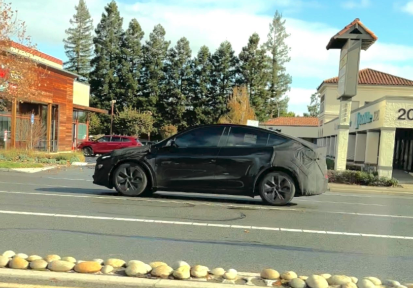 2025 Tesla Model Y 'Juniper' Facelift: Latest Sighting December 2024