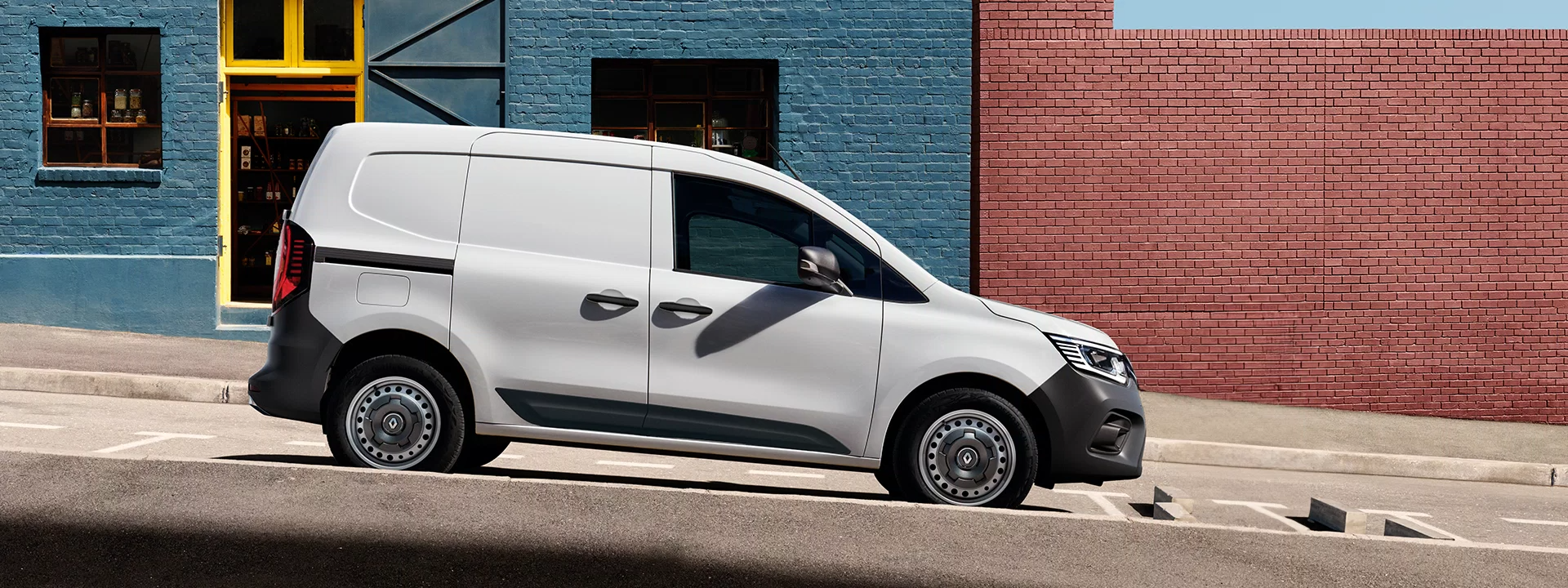 2025 Renault Kangoo Review: Price, Specs and Rating