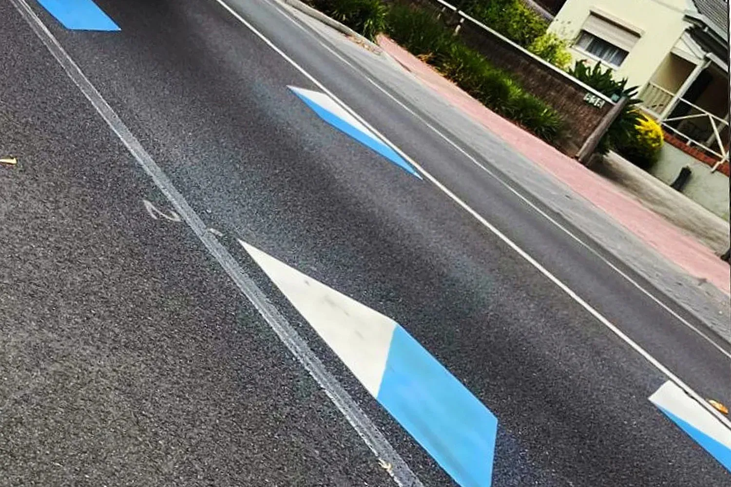 New ‘Dragon’s Teeth’ Road Markings in SA