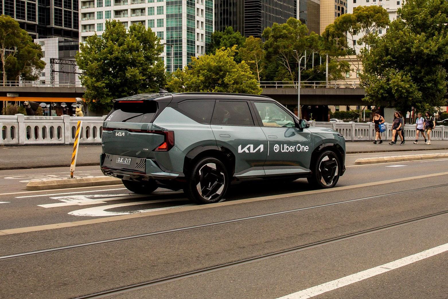 Kia and Uber Ace Sustainability with Free EV Rides to Australian Open