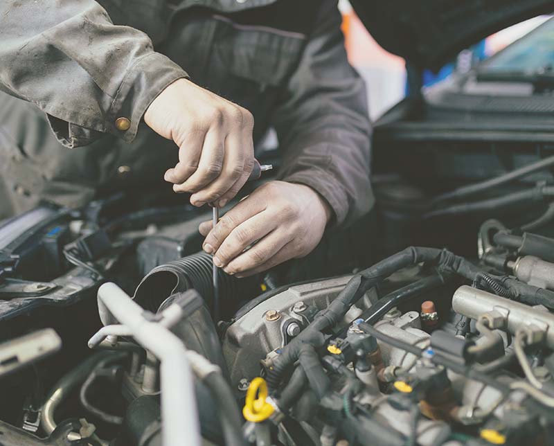 Melbourne Suburb Imposes Costly Permits for Residents to Work on Their Own Cars