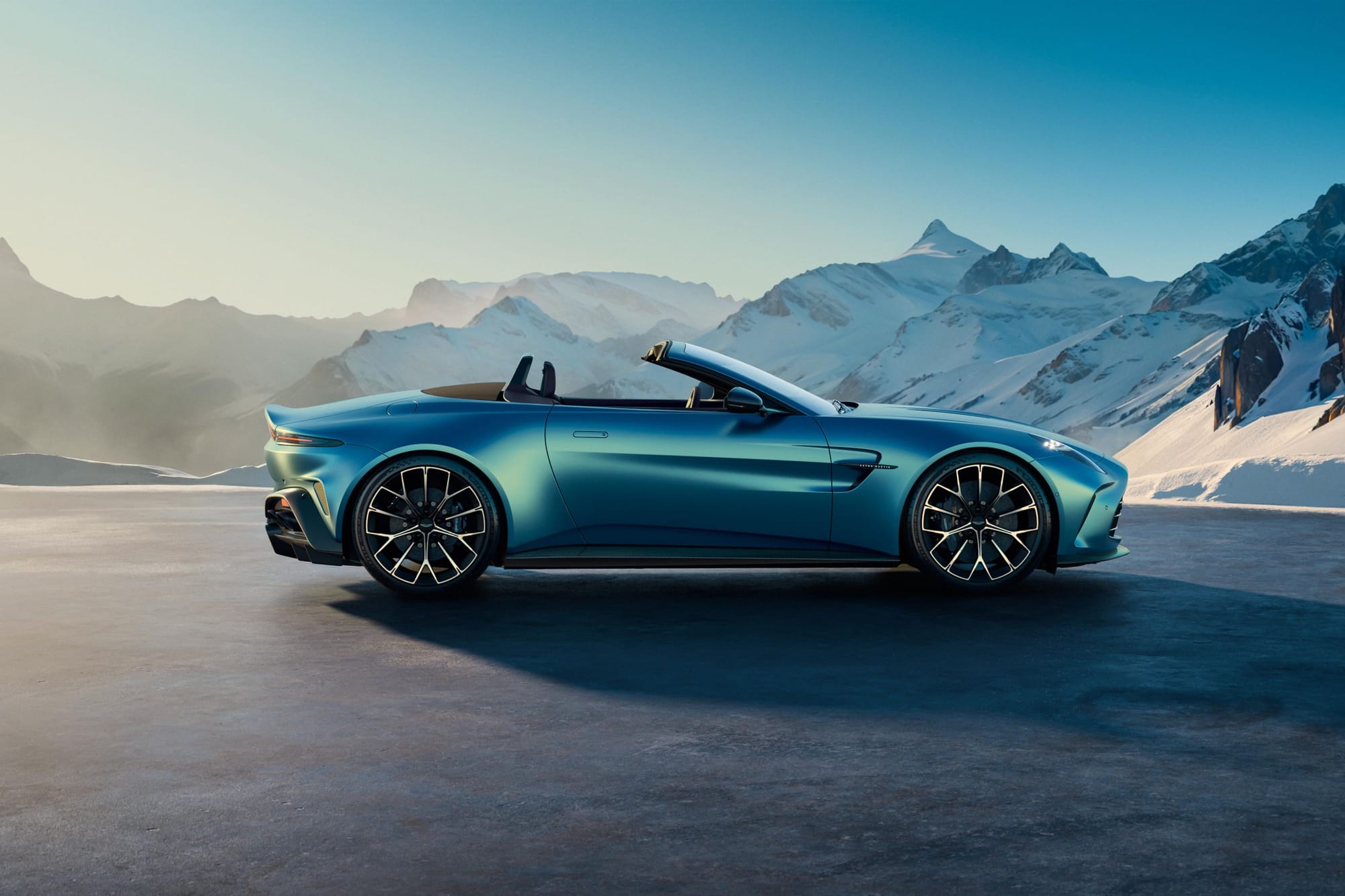 2025 Aston Martin Vantage Roadster: Open-Air Thrills with Increased Power