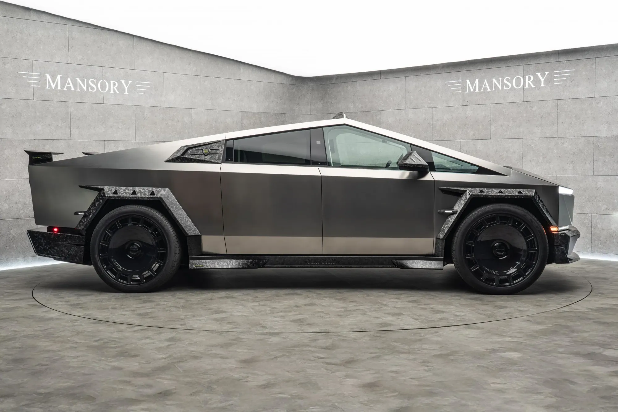 Mansory Unveils "Elongation" Cybertruck: For Those Who Dare to Be Different (and Rich)