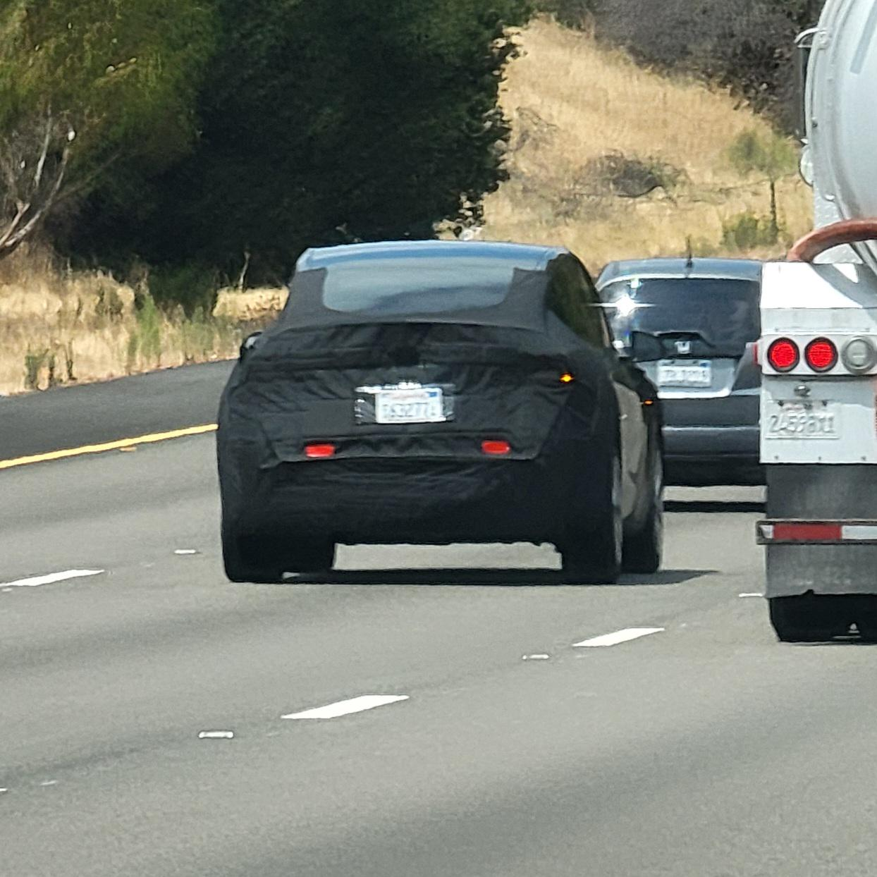 Tesla’s 2025 Model Y Juniper Spotted: Major Design Overhaul and New Features Revealed!