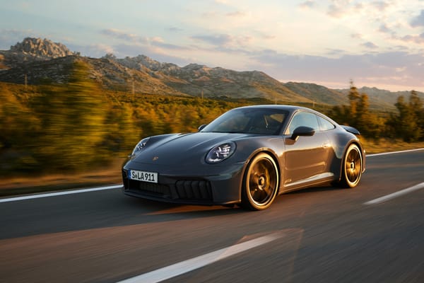 2025 Porsche 911 Hybrid