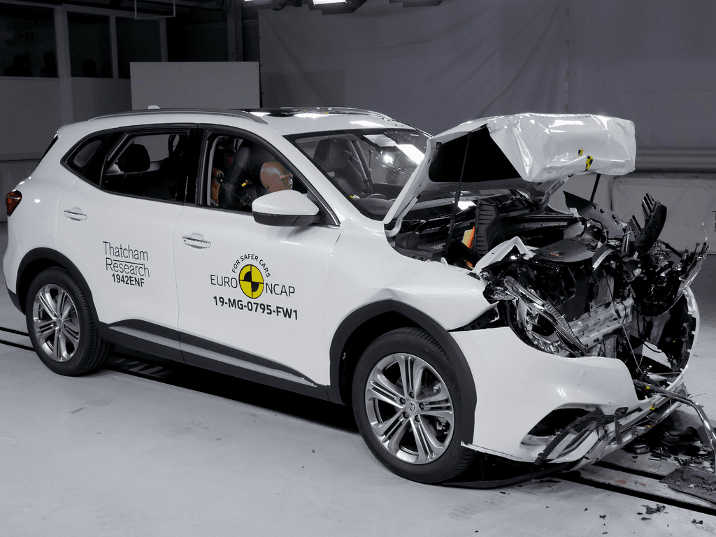 MG HS Crash Test